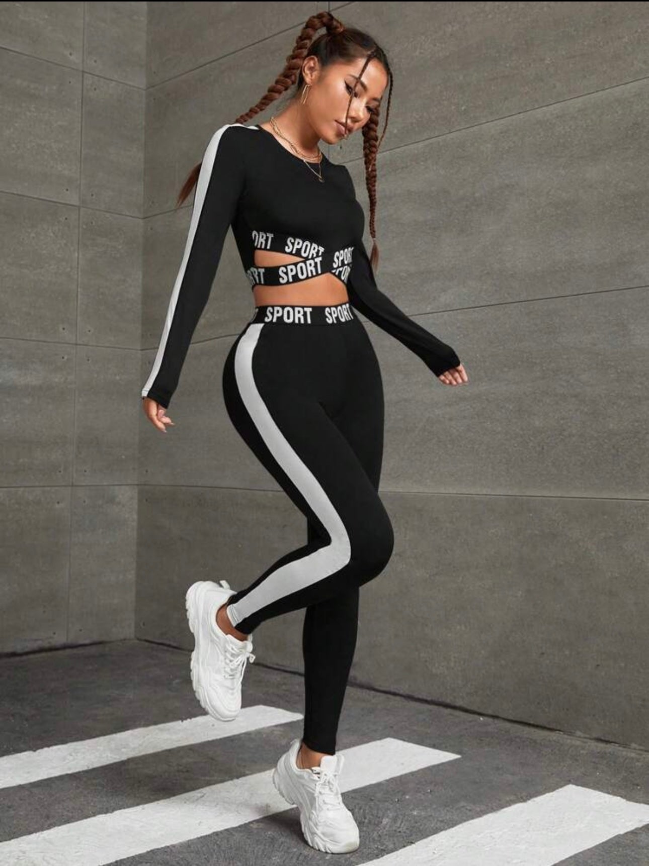 Sport Gameset Letter Graphic Contrast Side & Crisscross Cut Out Sports Set